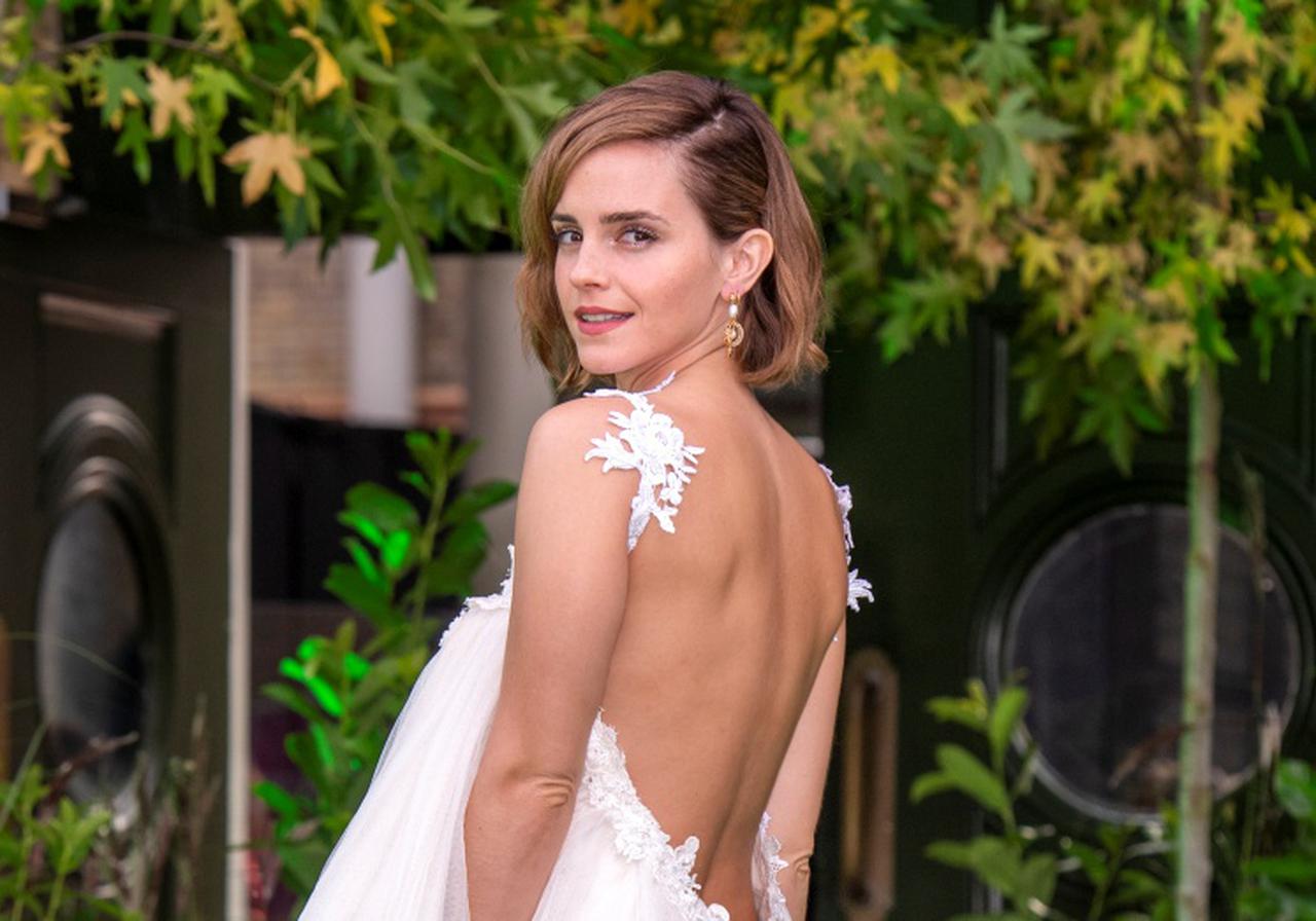 エマ・ワトソンが「エマらしい」衣装で2年ぶりに公の場に登場