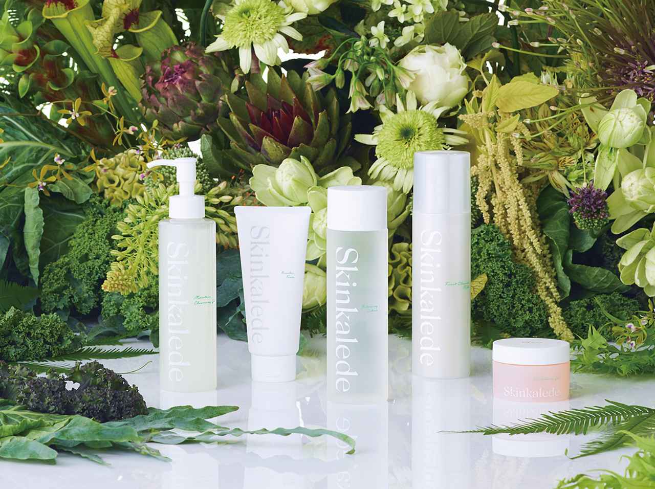ケールが肌の力を呼び覚ます「スキンケールド」からクリスマスコフレが発売