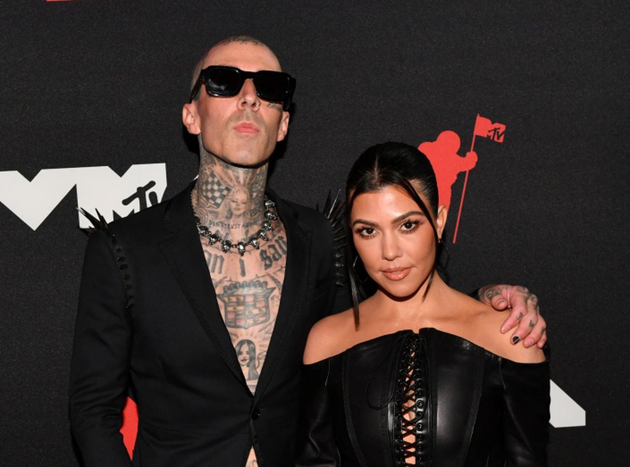 バラ畑をつくりプロポーズ！コートニー・カーダシアンが婚約！プロポーズシーンを公開