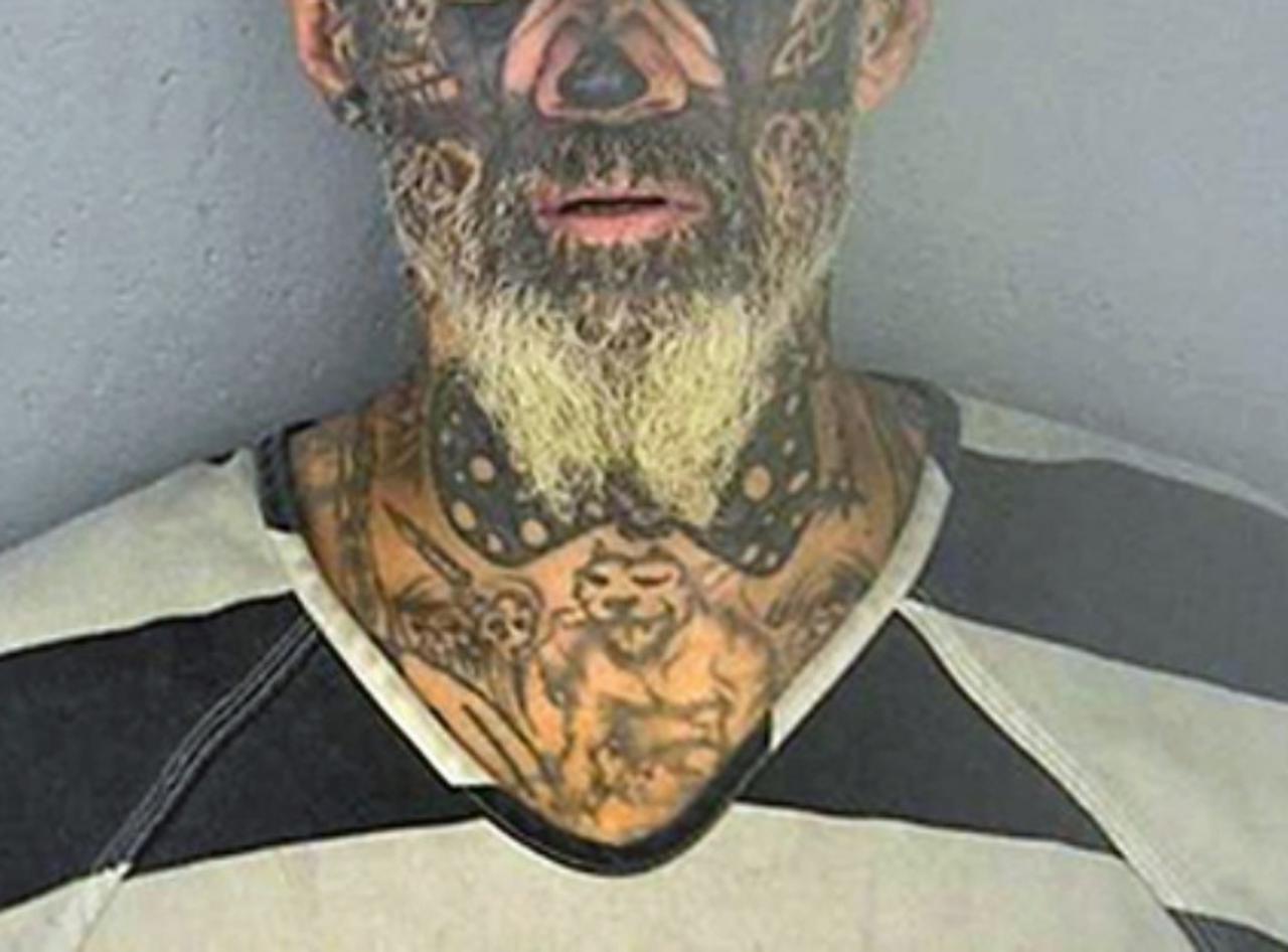これが「世界一見た目が怖い犯罪者」?顔面タトゥーの容疑者がアメリカで話題
