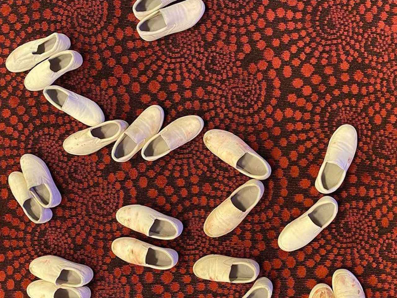 『イカゲーム』の影響力が凄まじい!VANSのスリッポンの売り上げが7,800%増