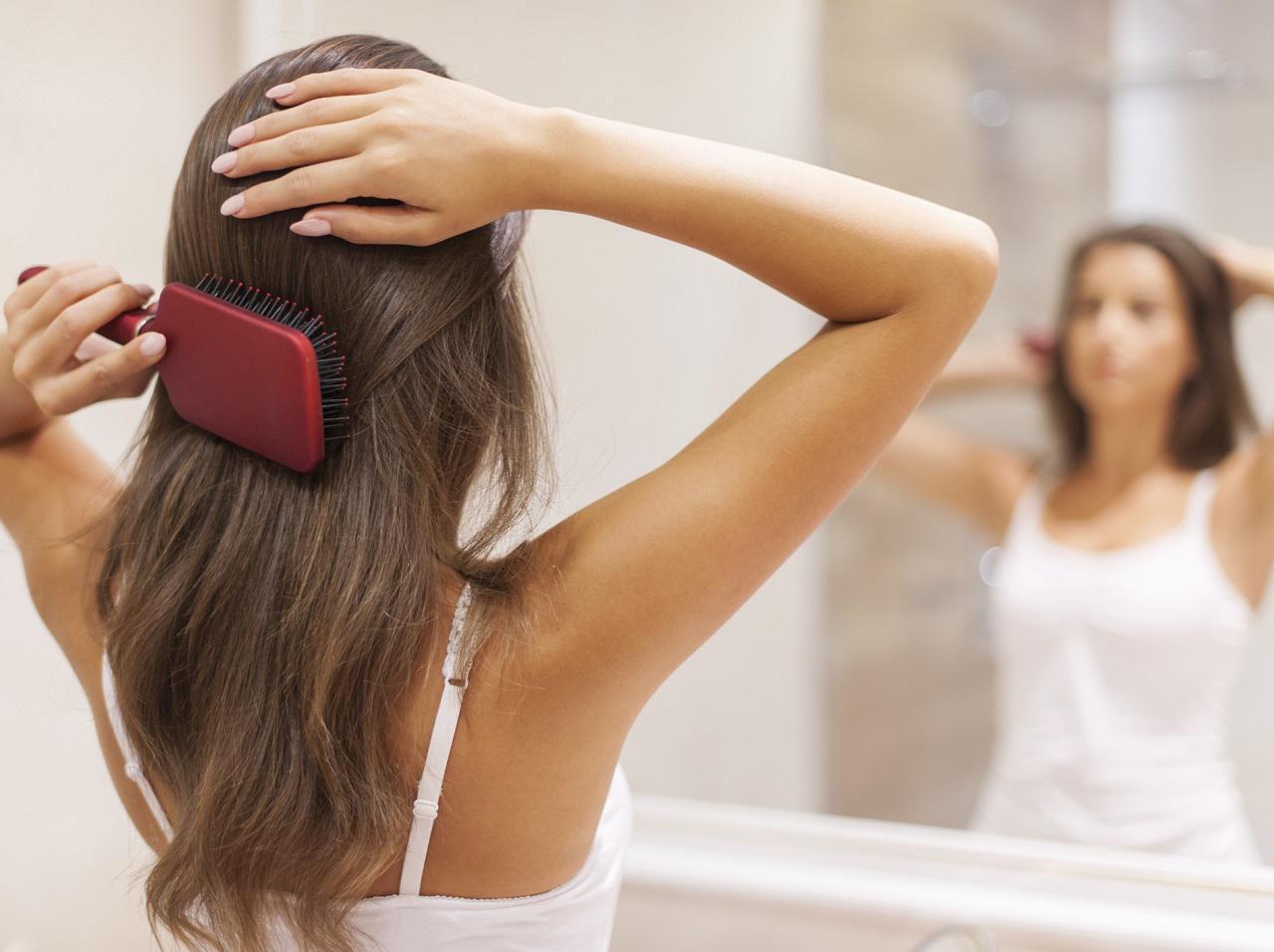 「濡れた髪」をとかすのはNG!?お風呂上がりのNGヘアケア3つ