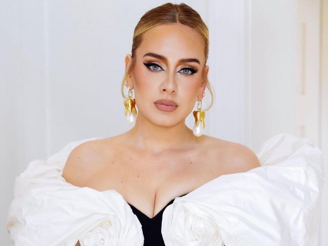 アデル愛用のアイライナーがまさかの爆売れ!日本でも購入可能