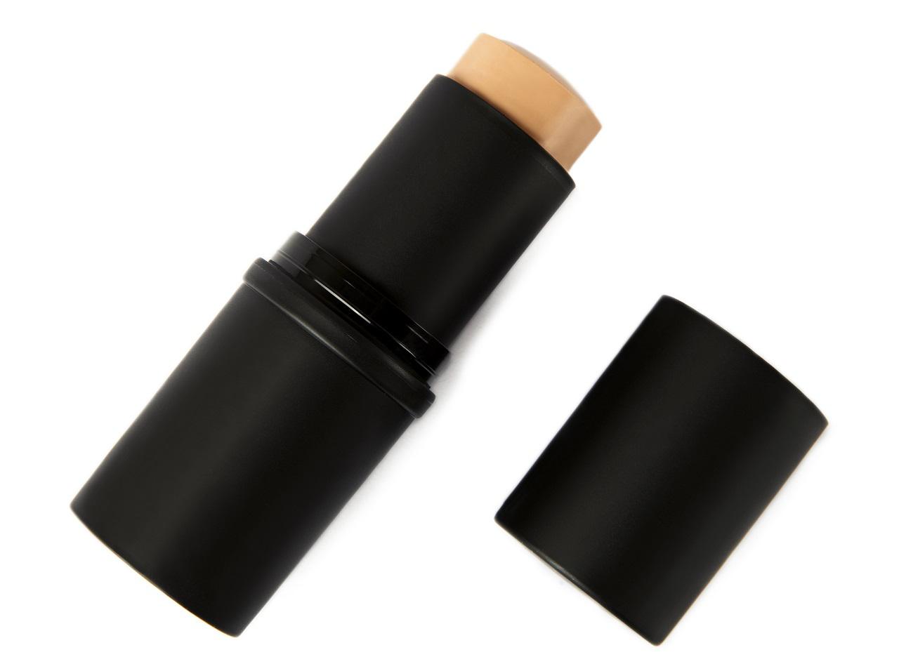 ある「スティックファンデ」をプロが大絶賛!ヨレにくくカバー力も抜群なその1本とは?