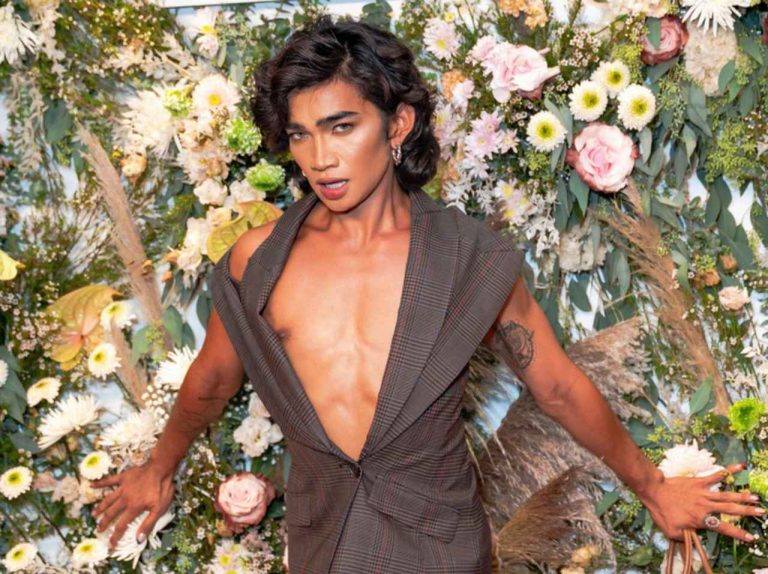 ブレットマン・ロック、同性愛者の男性として初めてプレイボーイ誌の表紙を飾る