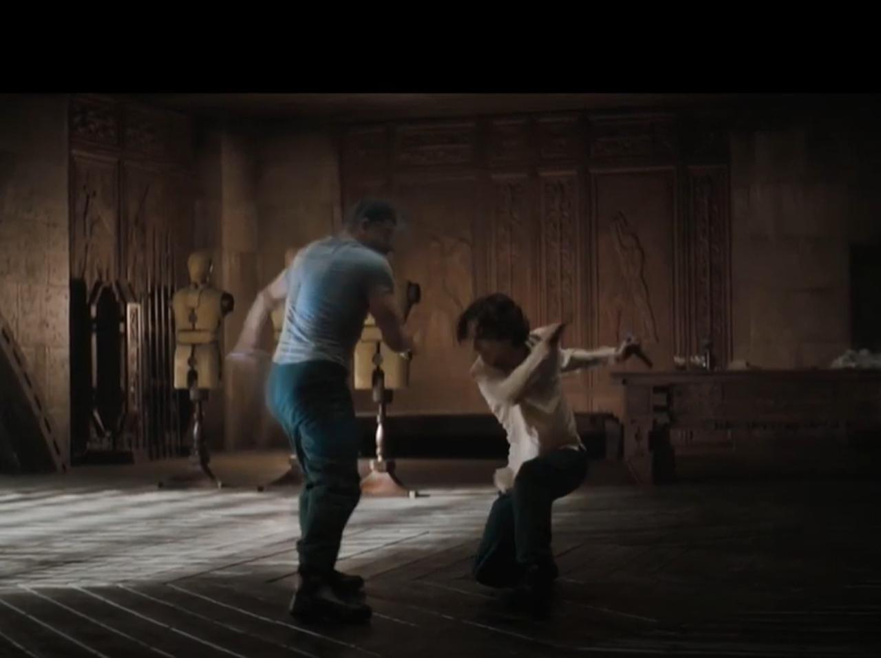 ティモシー・シャラメ、“短剣”で師匠を追い詰める「負けず嫌いな姿」に見惚れる!『DUNE/デューン 砂の惑星』