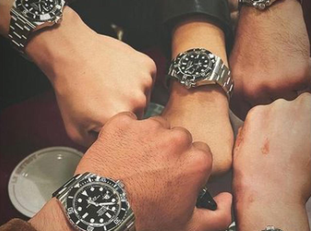 キアヌ・リーブス、『ジョン・ウィック』の「仲良し5人組」にあげたプレゼントが“友情”に溢れまくり…!