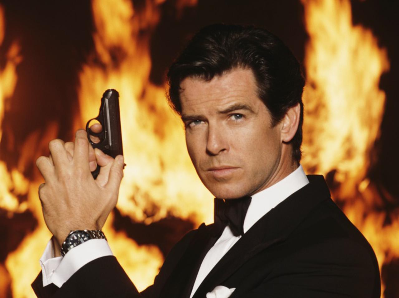 007』で一番多く悪人を殺したジェームズ・ボンドは誰？ | フロントロウ