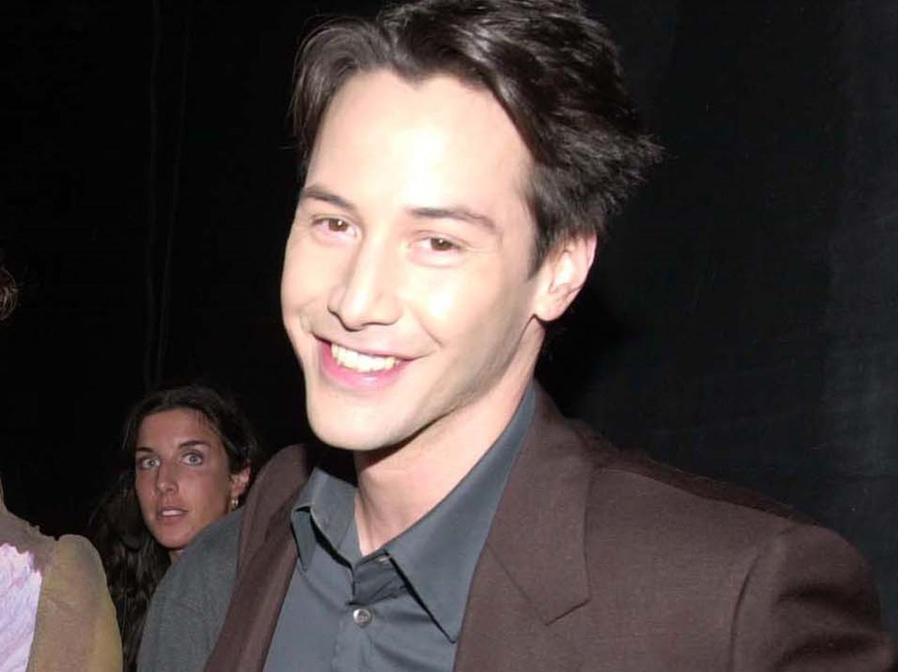 キアヌ・リーブスの「良い人伝説」は『マトリックス』から始まった！当時30代の彼がしたことを覚えてる？