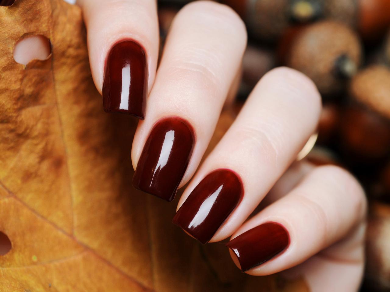 深みカラーのネイルを塗る前に知っておきたい3つのルール
