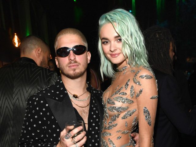 シャーロット・ローレンス、超敏腕プロデューサーの恋人アンドリュー・ワットの誕生日をお祝い