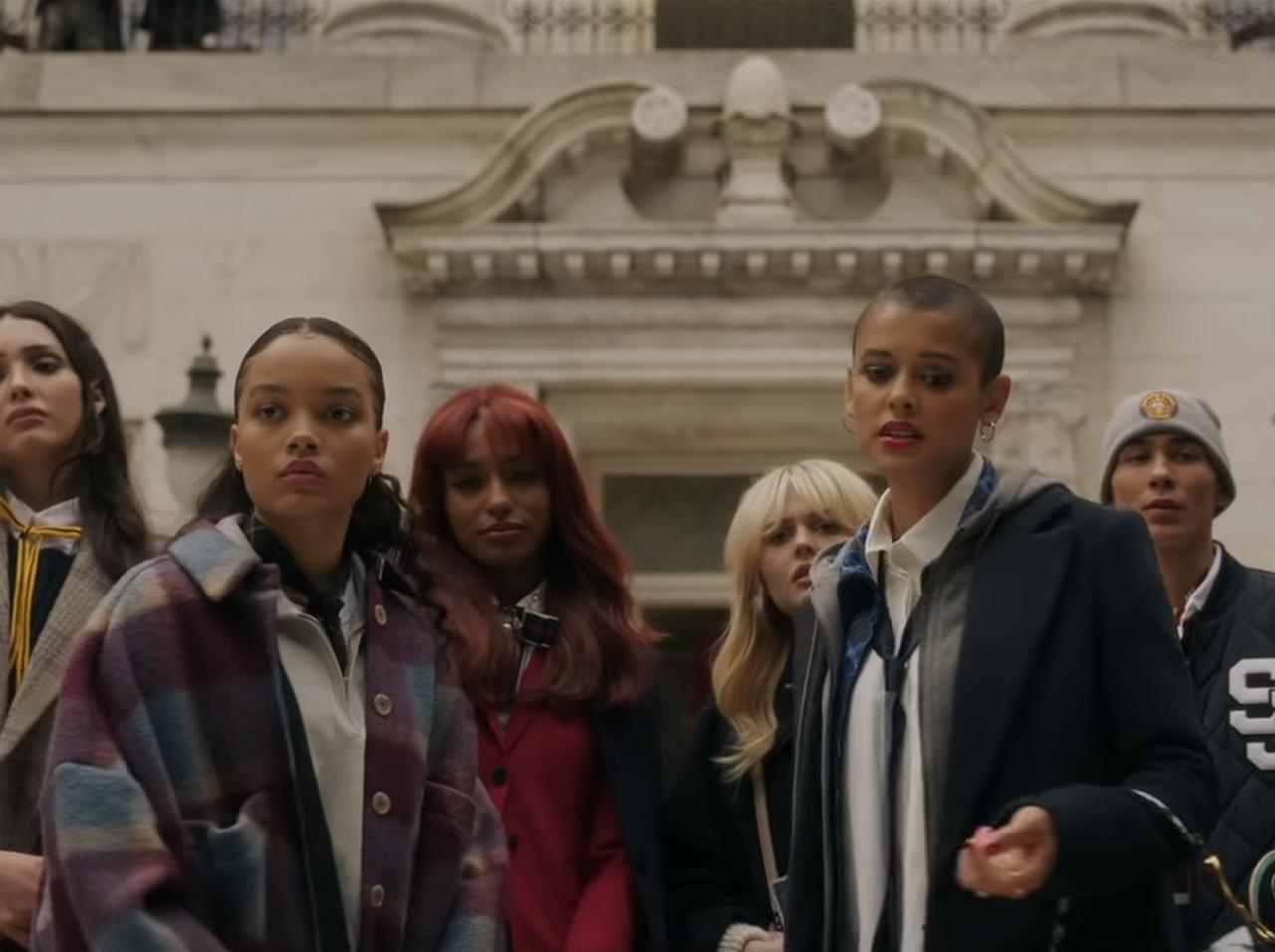 『ゴシップガール』シーズン1のパート2(後半)、キスシーンが満載…!【映像アリ】