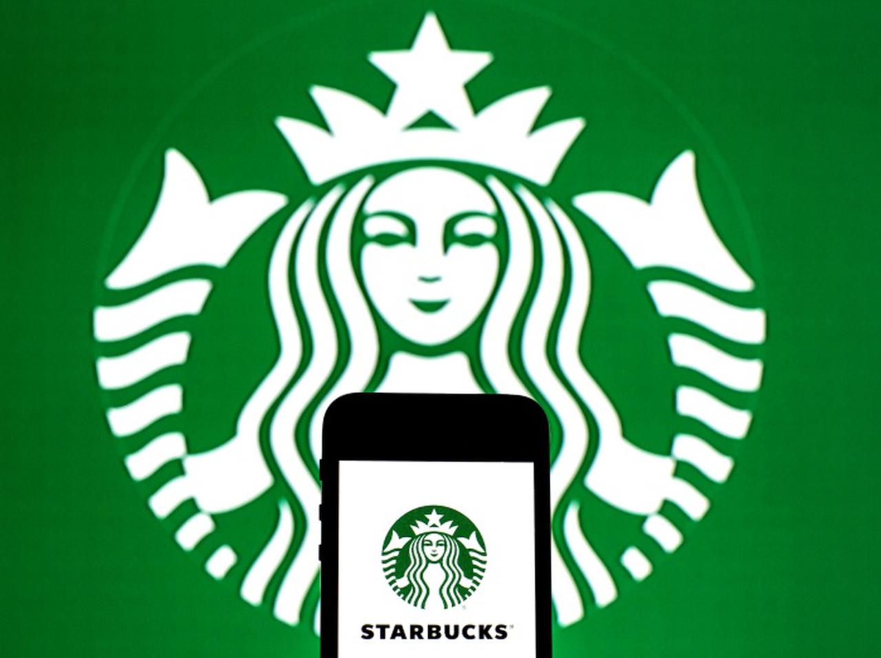 匂わせすぎでは、、？スターバックス、次回のコラボ相手が絶対に「あの人」