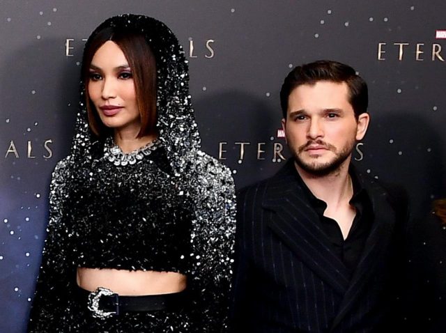 『エターナルズ』セルシ役&デイン役と一緒に「写真に写ってた人」にザワつく【ネタバレ】