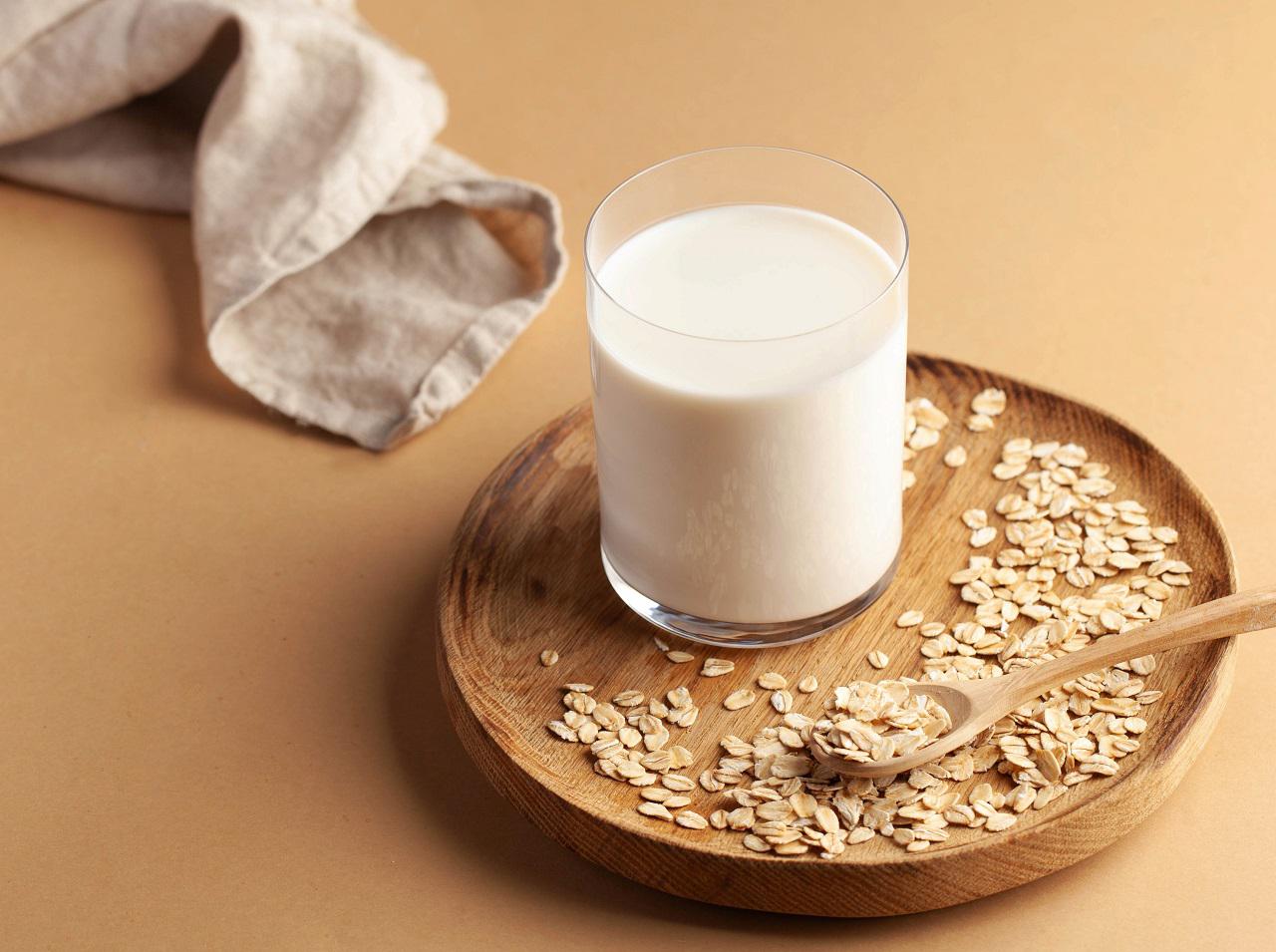 人気上昇中の「オーツミルク」を美容エディターが厳選!オススメしたい3選