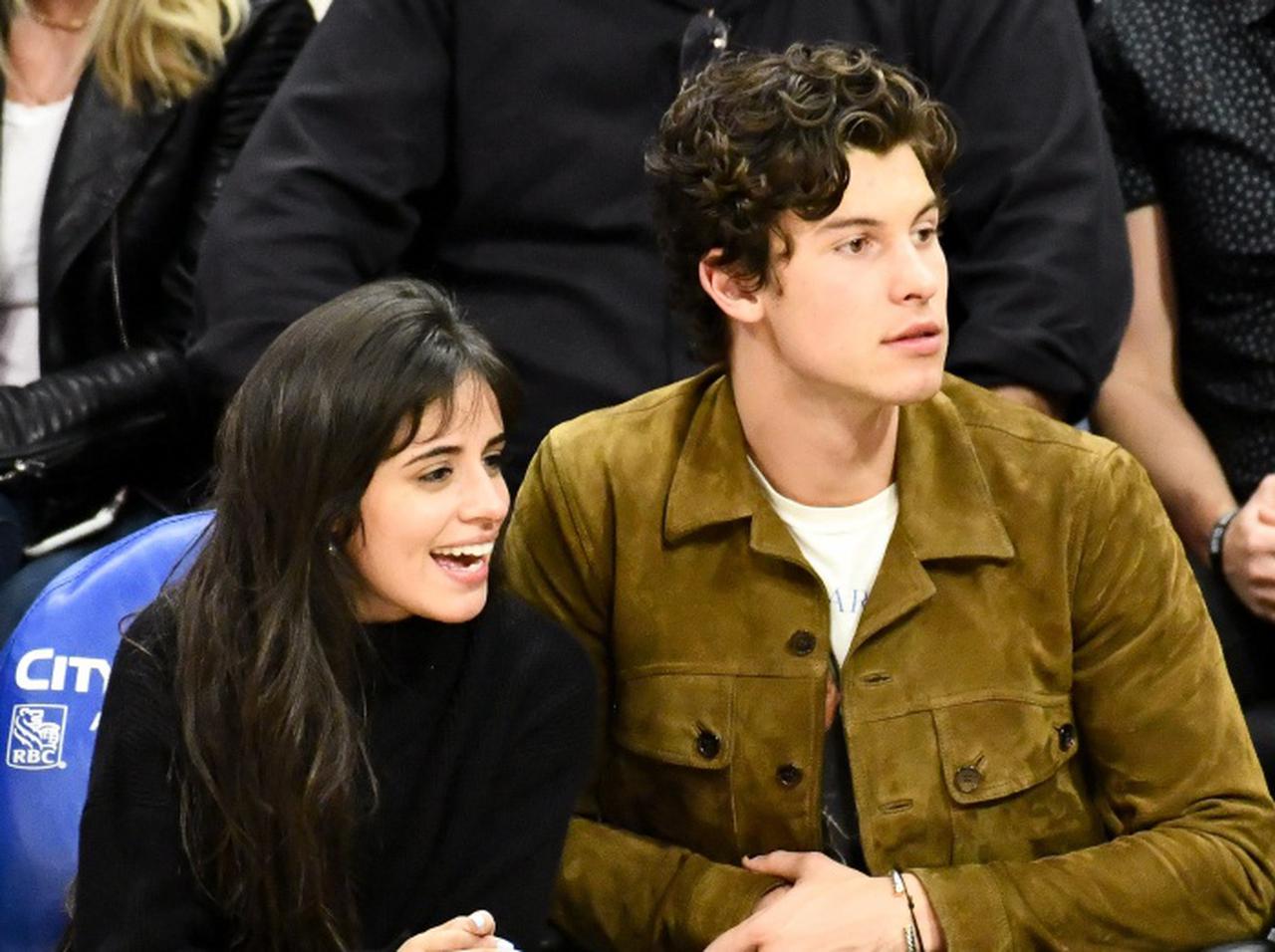 ショーン・メンデスから「別れ」を切り出した、カミラ・カベロとのあいだに一体何が?