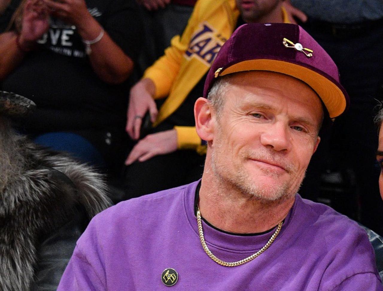 自分だらけ!レッチリのフリーの私服が最高にナルシスト