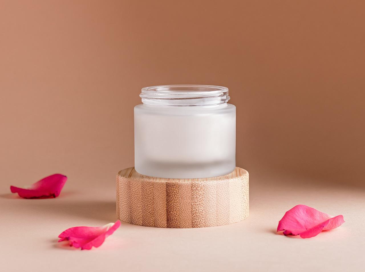 美容アワードを総なめ!多くのセレブが愛用する「フェイスクリーム」に注目