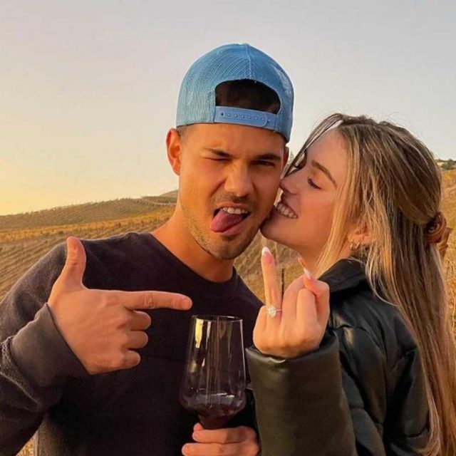 『トワイライト』のテイラー・ロートナーが婚約、「きみと過ごす毎日は特別」