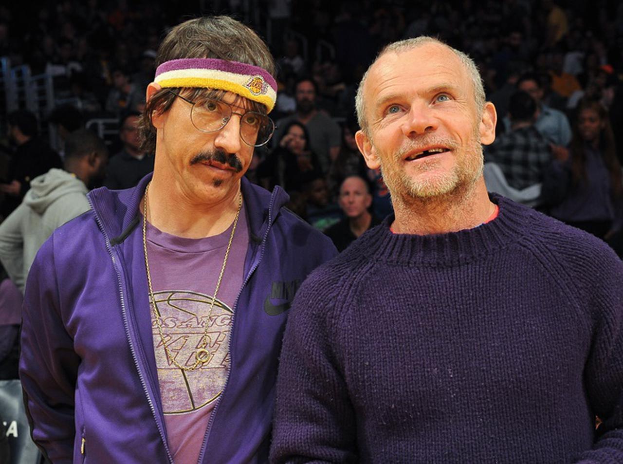 レッド・ホット・チリ・ペッパーズのフリー、40年来の友人アンソニーの誕生日をお祝い