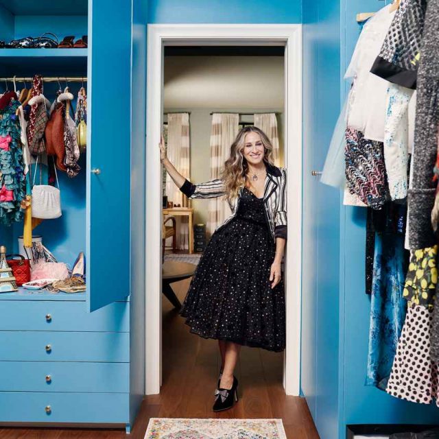 『SATC』キャリーの部屋に泊まってクローゼットの服も試し放題！サラ・ジェシカ・パーカーがNYでAirbnbのホストに