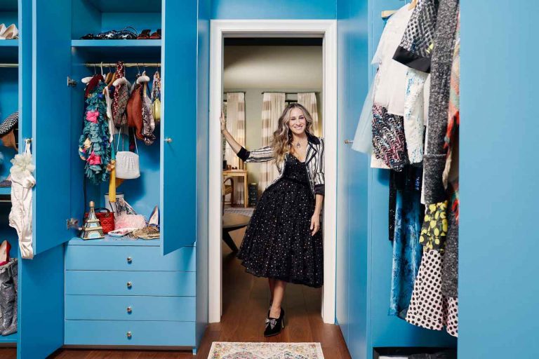 『SATC』キャリーの部屋に泊まってクローゼットの服も試し放題!サラ・ジェシカ・パーカーがNYでAirbnbのホストに