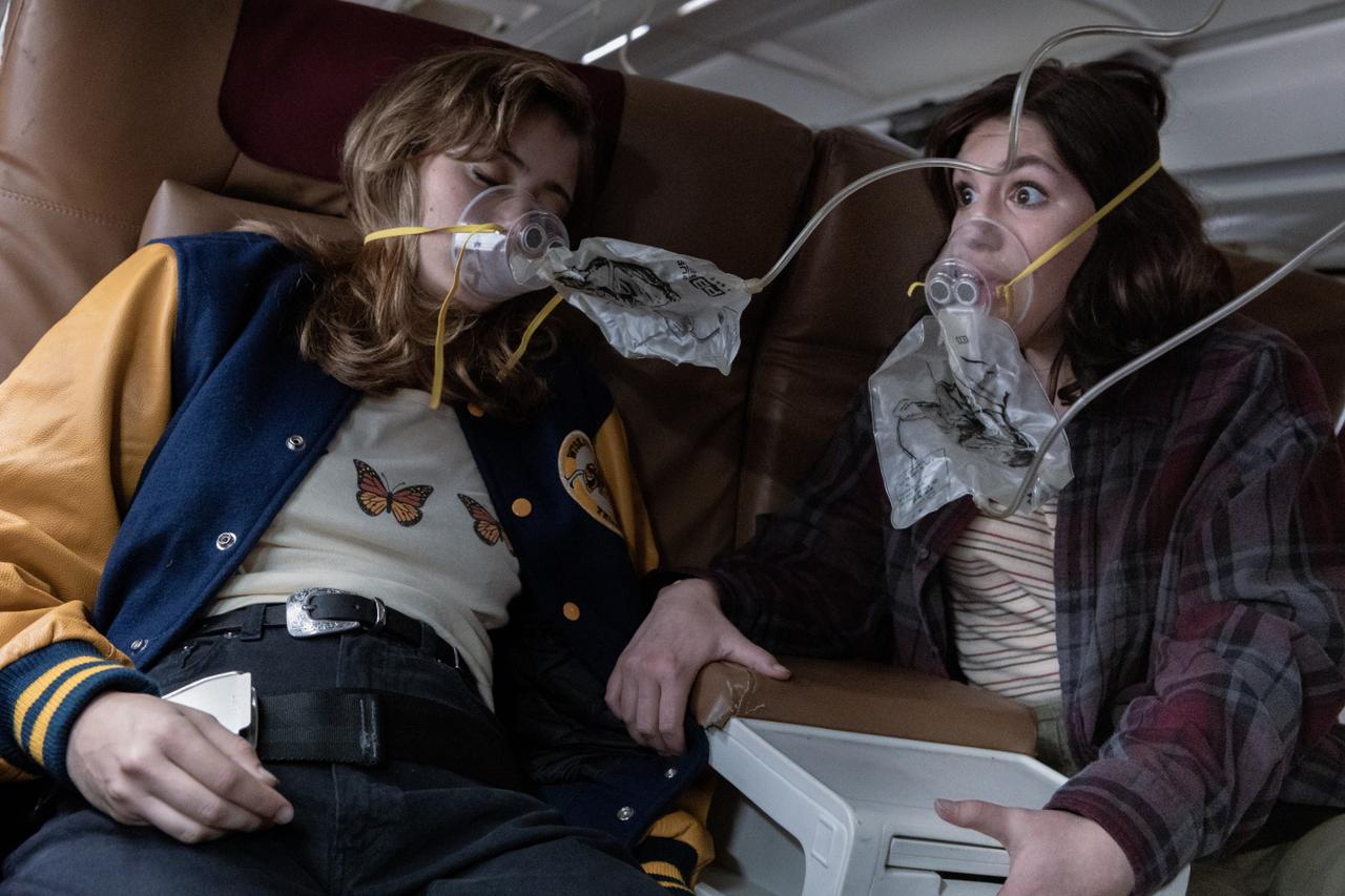 評価100点の狂気のミステリー『イエロージャケッツ』、森の中で少女たちは何をした?【予告編】