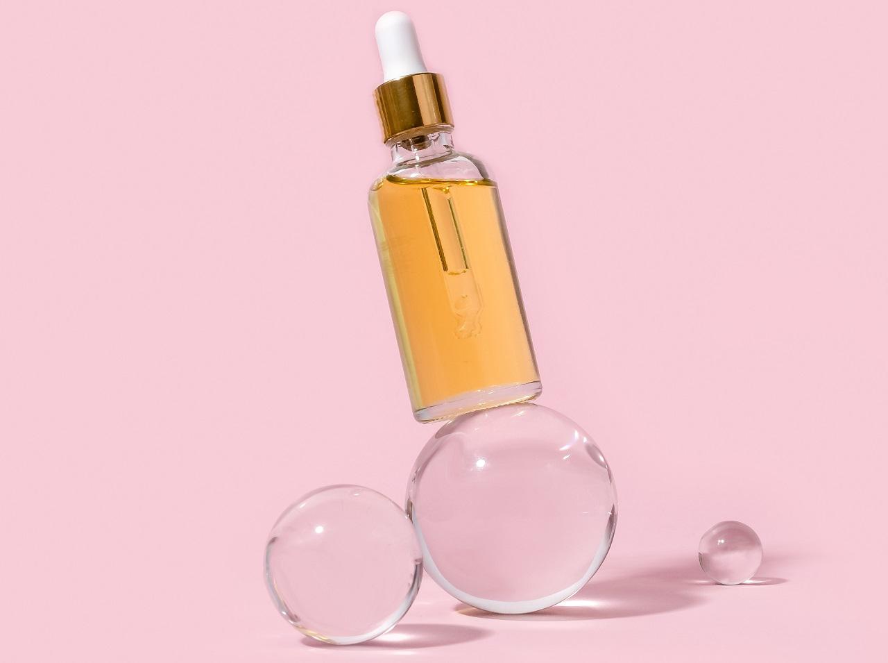 1万人以上が予約!過去に3回完売した「タンニング美容液」が海外で話題