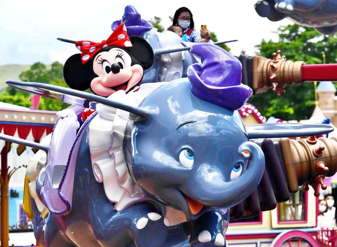 ディズニーランド、園内で禁止されてる「表現」をした客に“即退場”を命じる