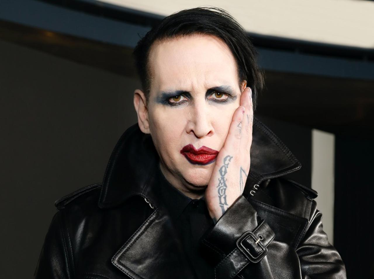 マリリン・マンソン、性的暴行事件の捜査で警察が家宅捜索