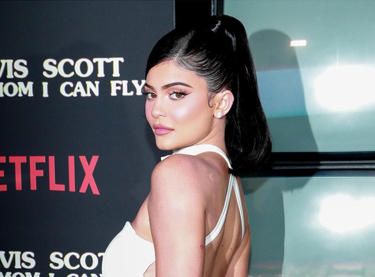 ストーカーが家を間違えて逮捕！カイリー・ジェンナーにプロポーズ未遂