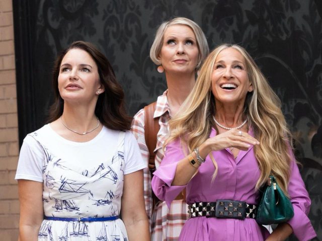 サラ・ジェシカ・パーカーら『SATC』キャスト、クリス・ノースによる性的暴行を告発した女性のサポートを表明