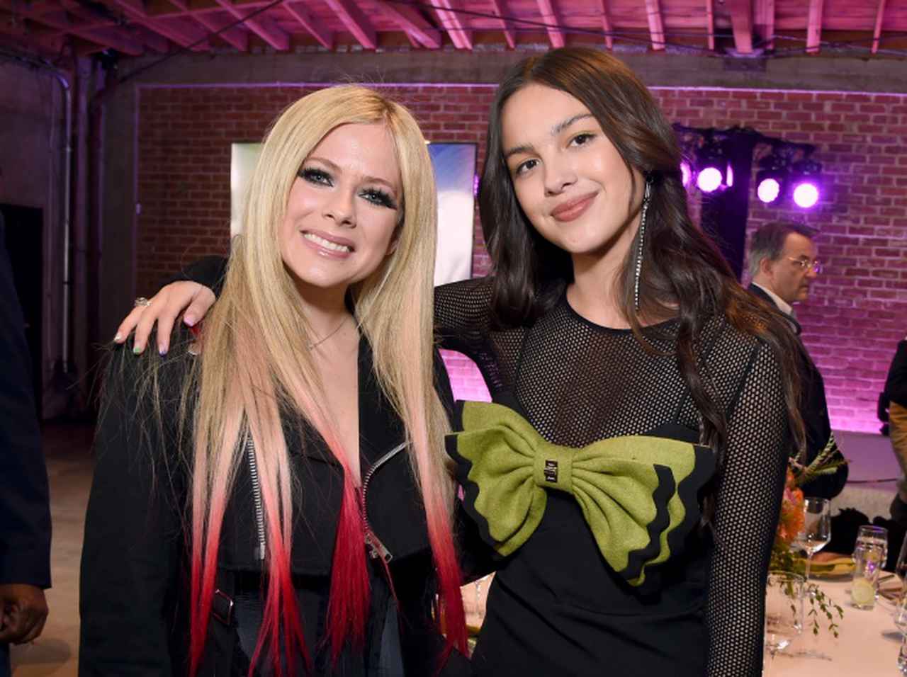 アヴリル・ラヴィーン、オリヴィア・ロドリゴは「チャートにロックを帰還させた」と称賛