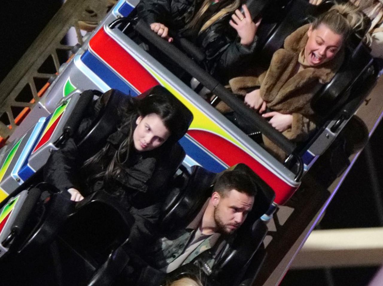 デート中になぜこの顔!? リアム・ペインと恋人の遊園地デートがシュールすぎる