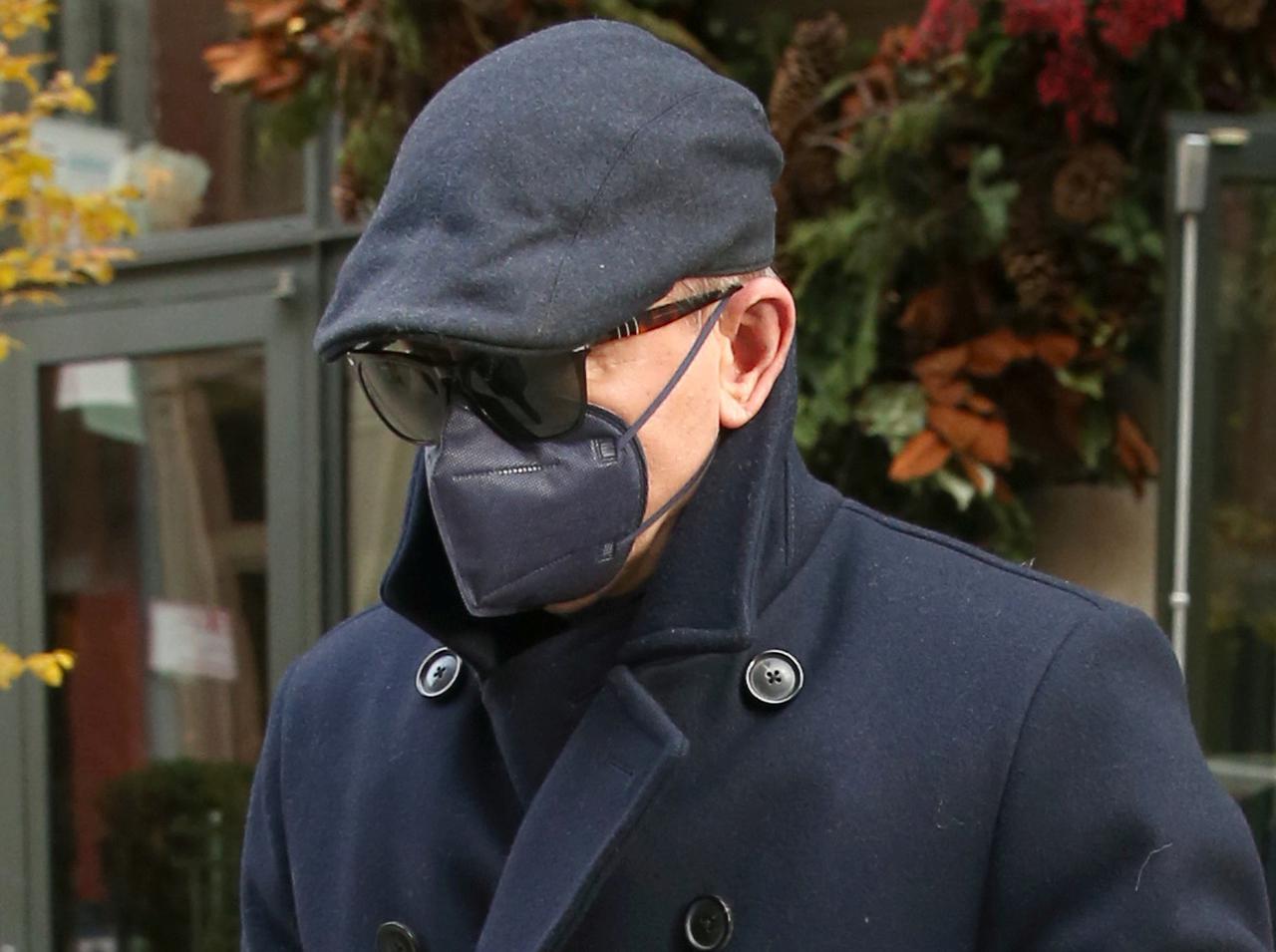 『007』ダニエル・クレイグ、面白いぐらいに「全身黒づくめ」でも不審者どころかオーラ全開