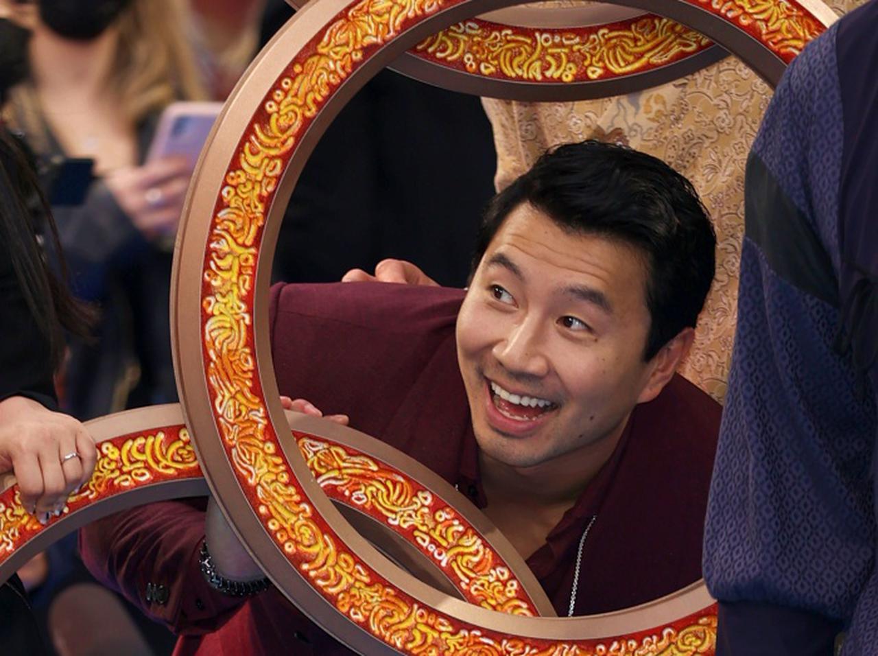 『シャン・チー』続編決定!「大コケしたから続編がもらえました!!」と自虐ネタで大はしゃぎ