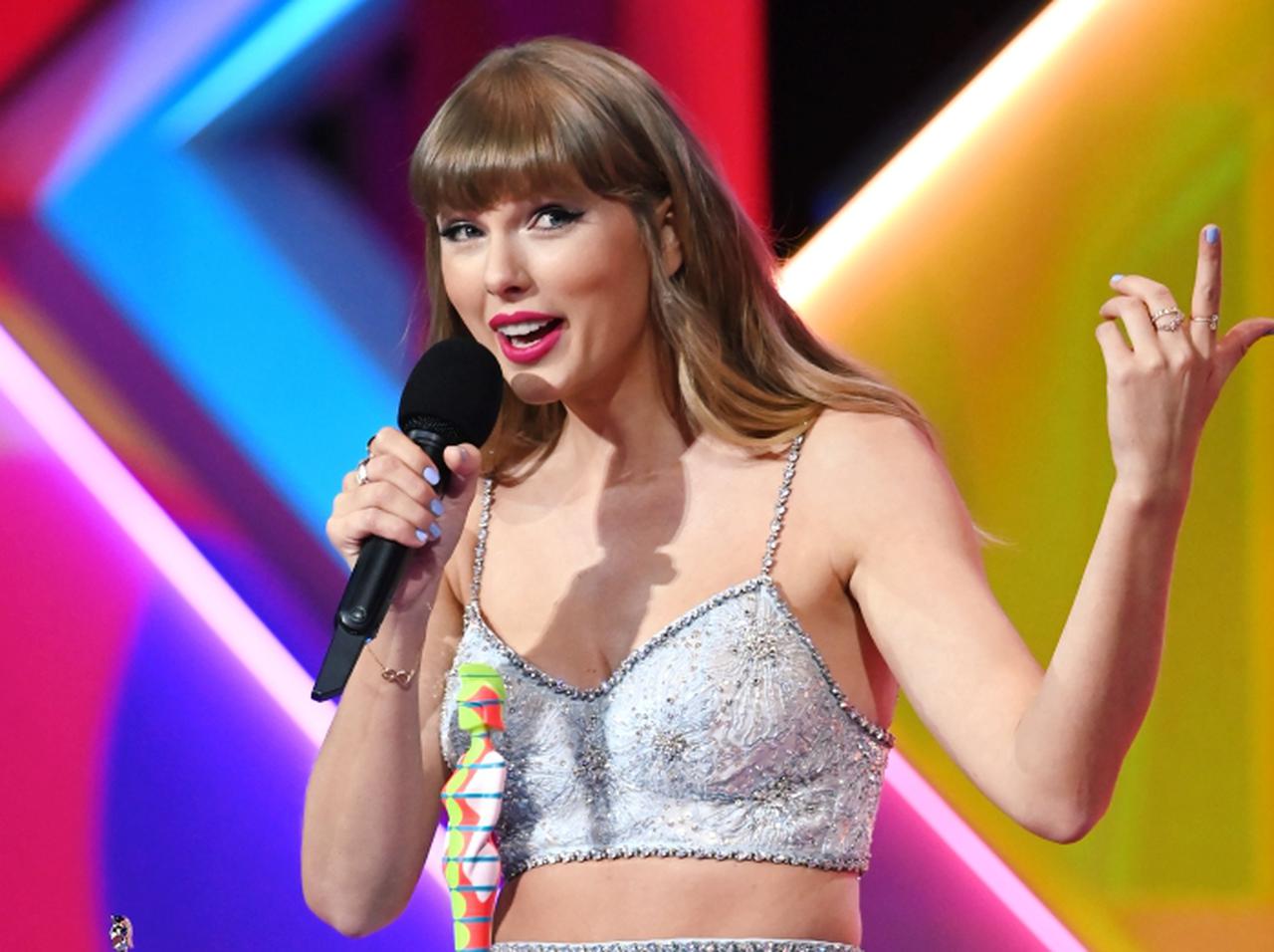 テイラー・スウィフトの「削除済みツイート」がどれもオモシロい件