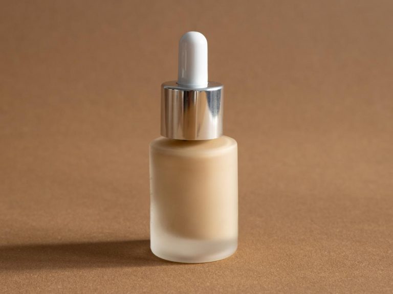 ファンデにちょい足し!カバー力&保湿力を“両方”叶えるメイクの裏技