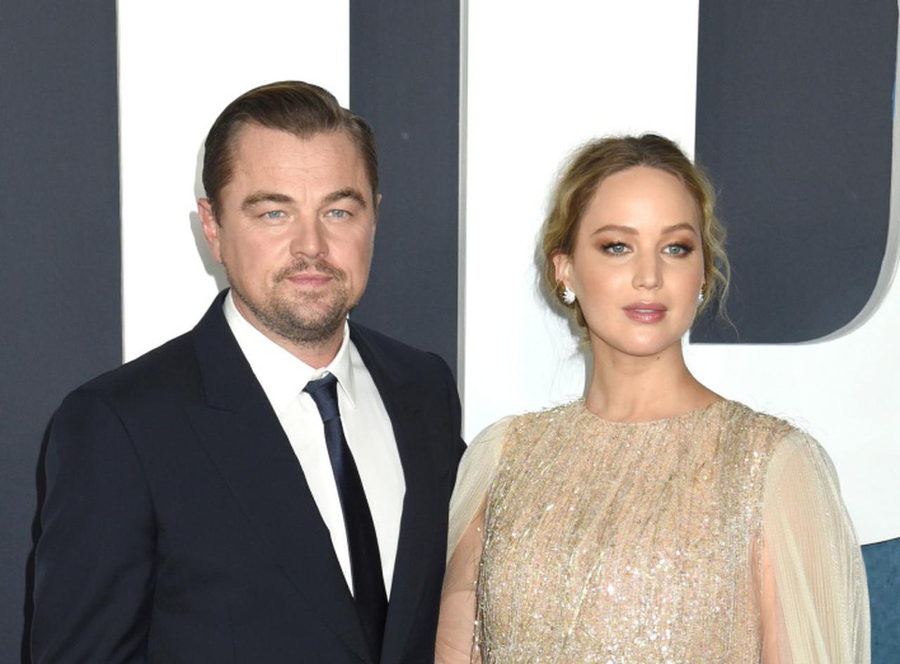 凍った湖から愛犬を救助、レオナルド・ディカプリオの勇姿を共演者が目撃