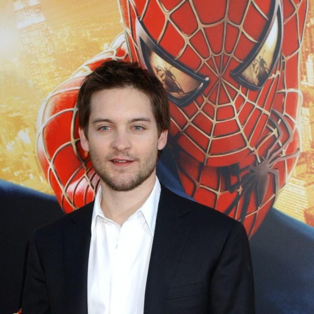 トビー・マグワイア、『スパイダーマン』の“逆さ吊りキス”で「溺れかけていた」とMJ役キルスティン・ダンストが明かす