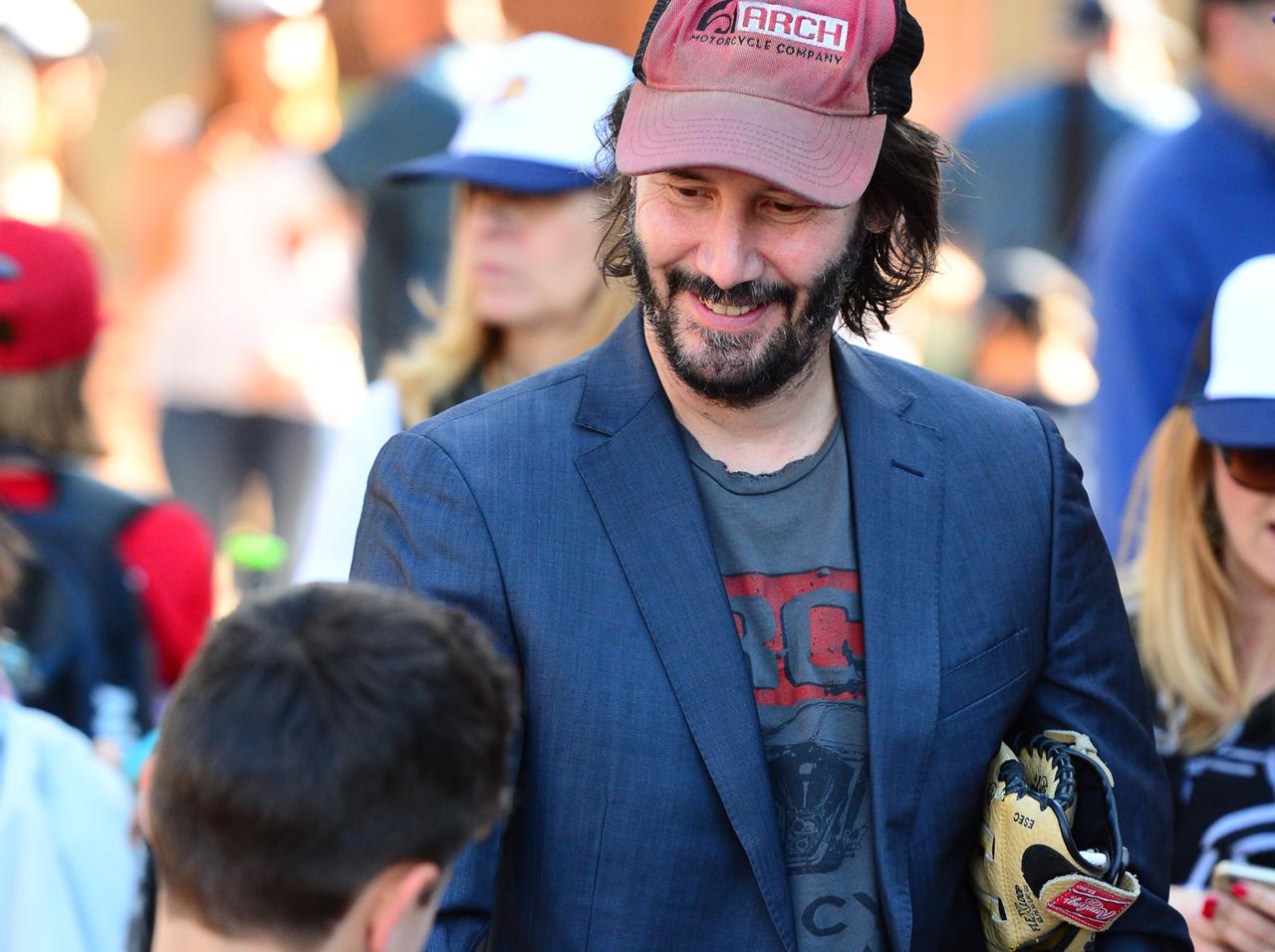 キアヌ・リーブス、ファンとの交流で“見せた顔”が尊い