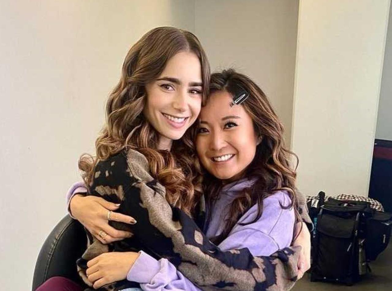 『エミリー、パリへ行く』リリーとアシュリー、仲が良すぎて「勘違い」されていた