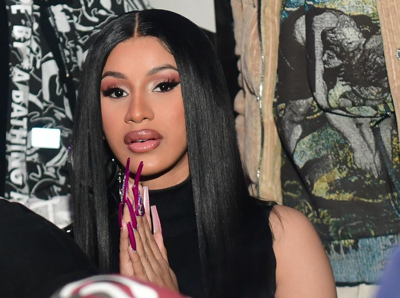 カーディ・B、自身を侮辱したユーチューバーに対する名誉毀損裁判で勝訴