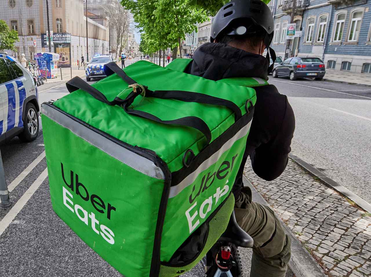 ウーバーイーツで払うべき「チップの金額」はこのくらい!