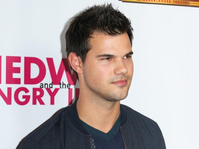 テイラー・ロートナー、『トワイライト』が原因で長年“できなかったこと”を告白