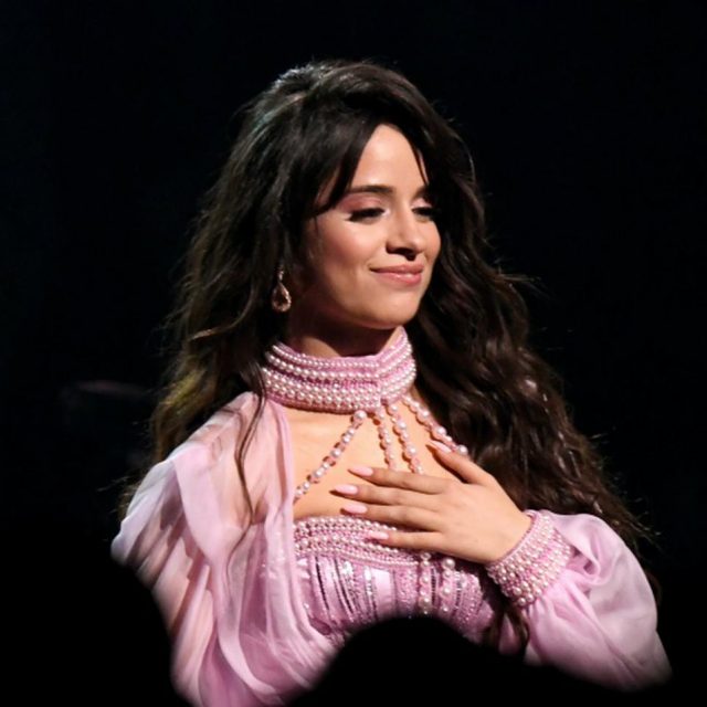 カミラ・カベロ、精神的にどん底にいたとき自分の曲に「救われた」と明かす
