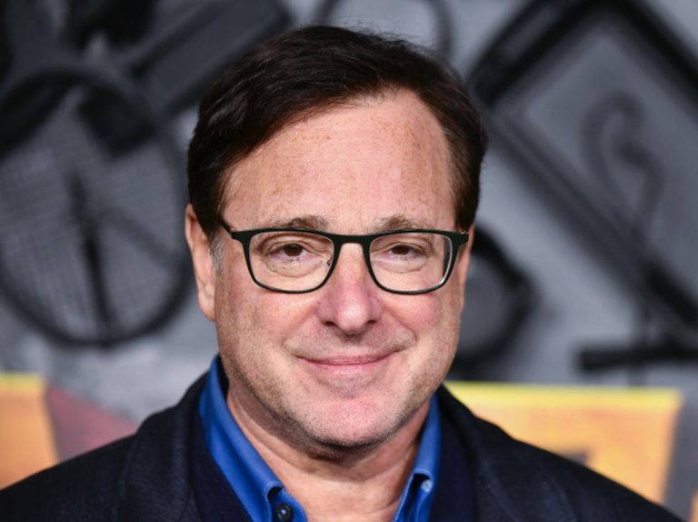 『フルハウス』ダニー役のボブ・サゲットがホテルで急死、享年65歳
