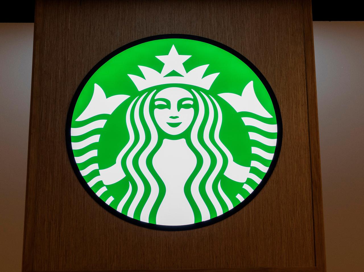 スターバックス、注文時に「ある名前」を言うと“ハッピーな出来事”が