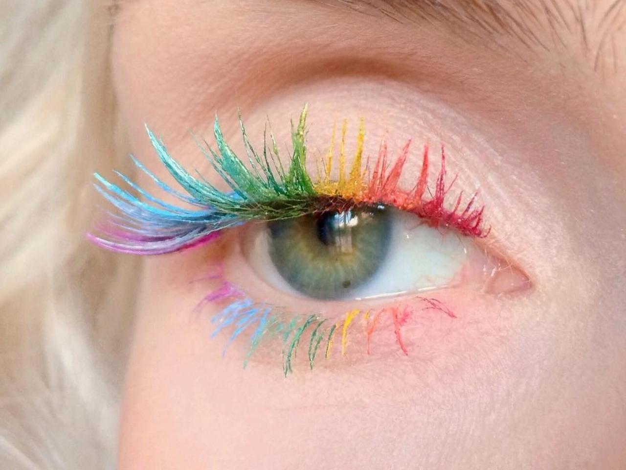 カラーマスカラをプロ級に使いこなす!おしゃれ顔になれる3つのポイント