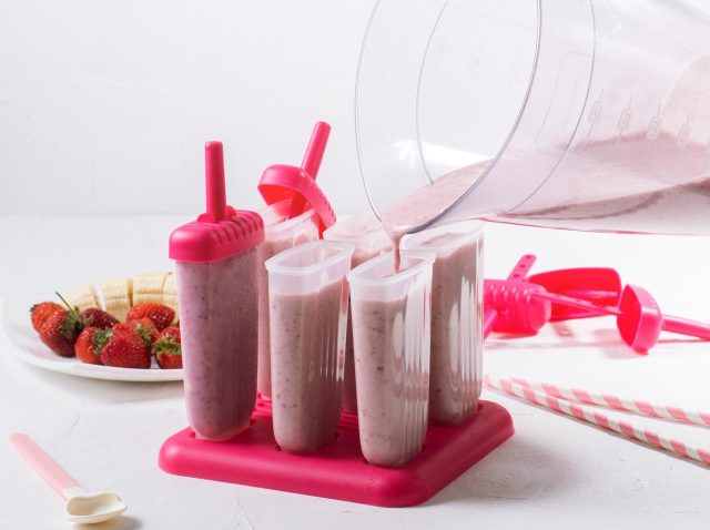 混ぜて冷やすだけ！スーパーモデルが動画で教えるヴィーガンアイスのレシピ